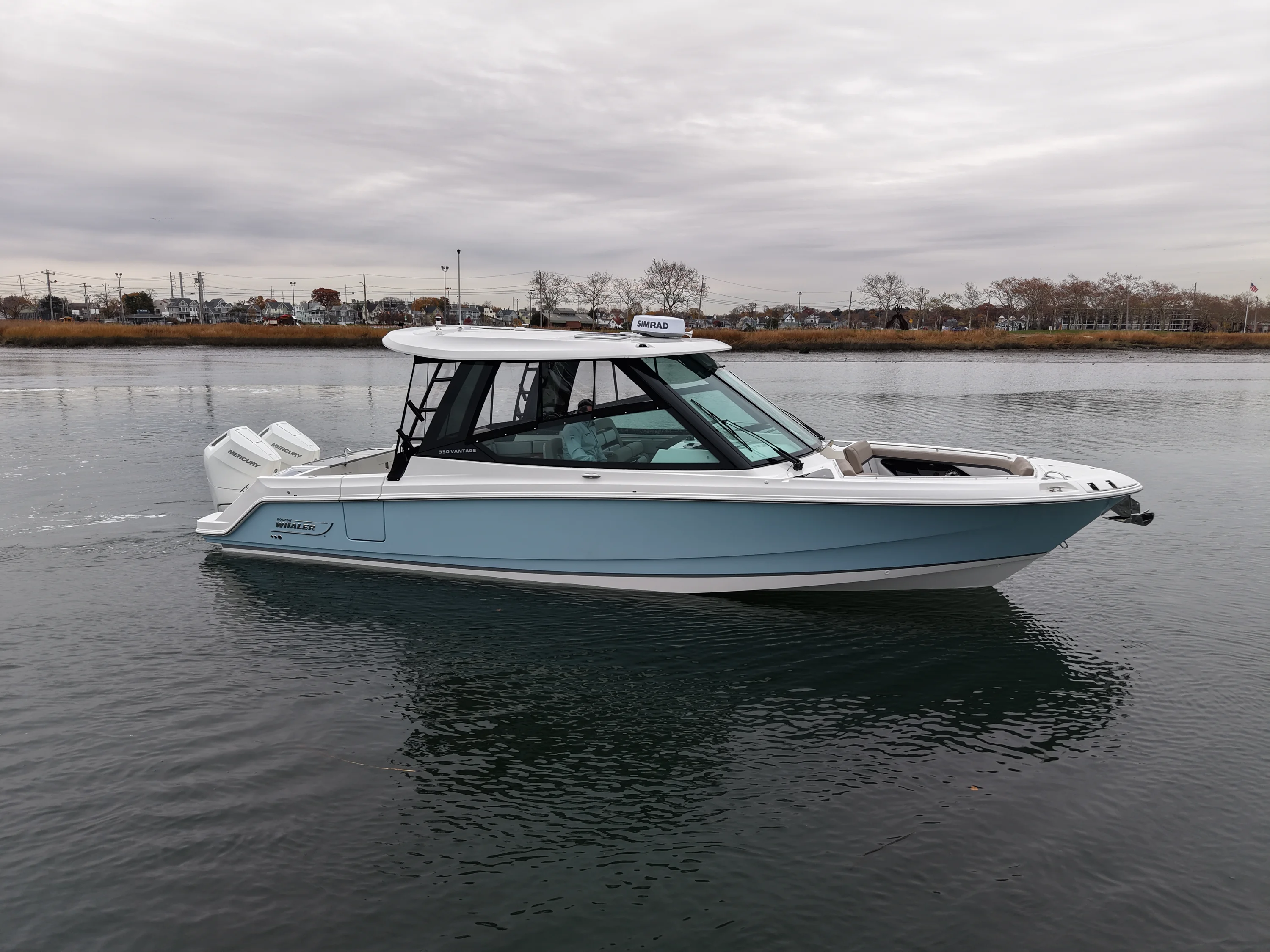 2026 Boston Whaler 330 Vantage Image Thumbnail #5