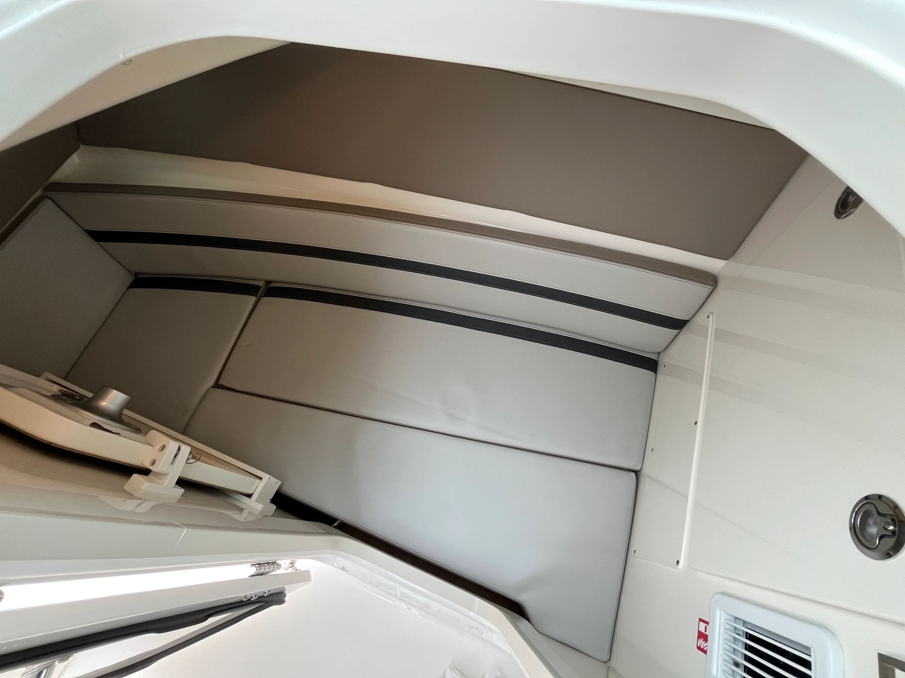 2026 Boston Whaler 330 Vantage Image Thumbnail #39