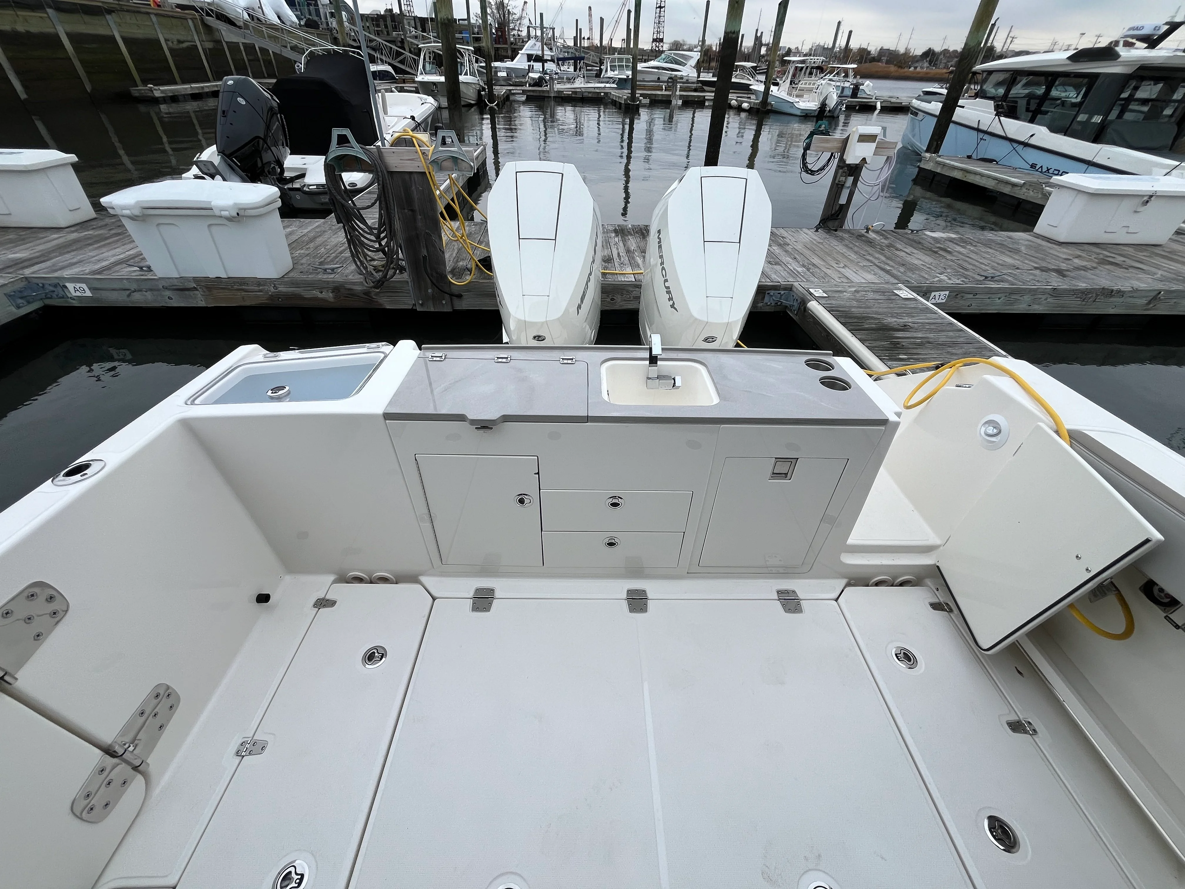 2026 Boston Whaler 330 Vantage Image Thumbnail #18