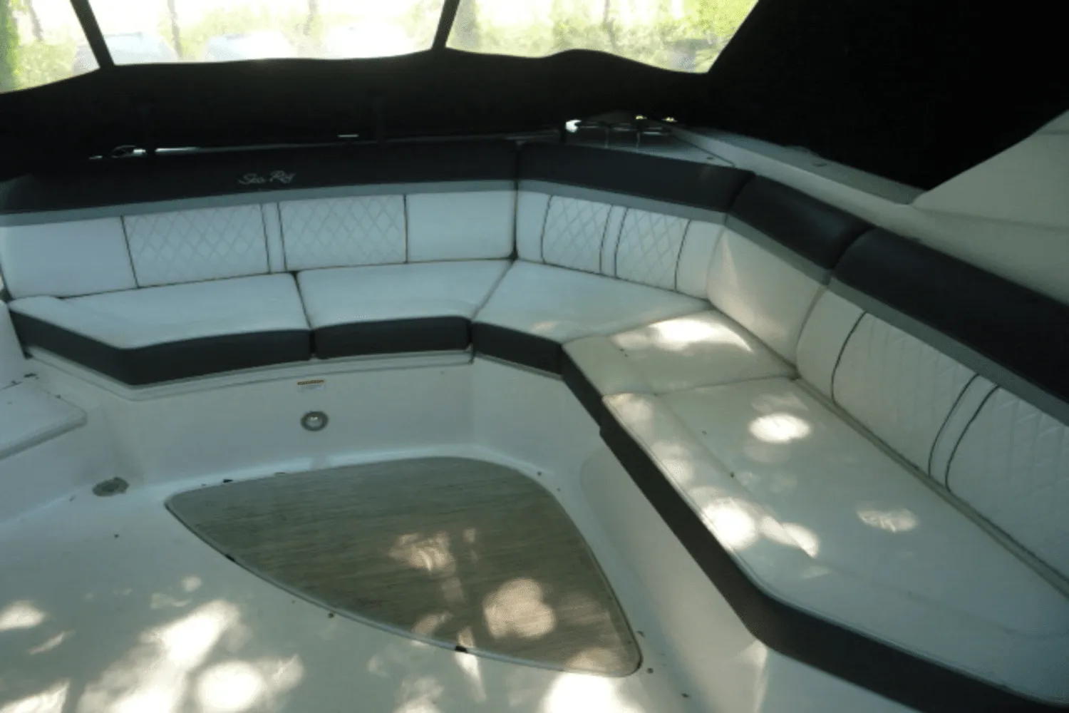 2017 Sea Ray SLX 350 Outboard Image Thumbnail #9