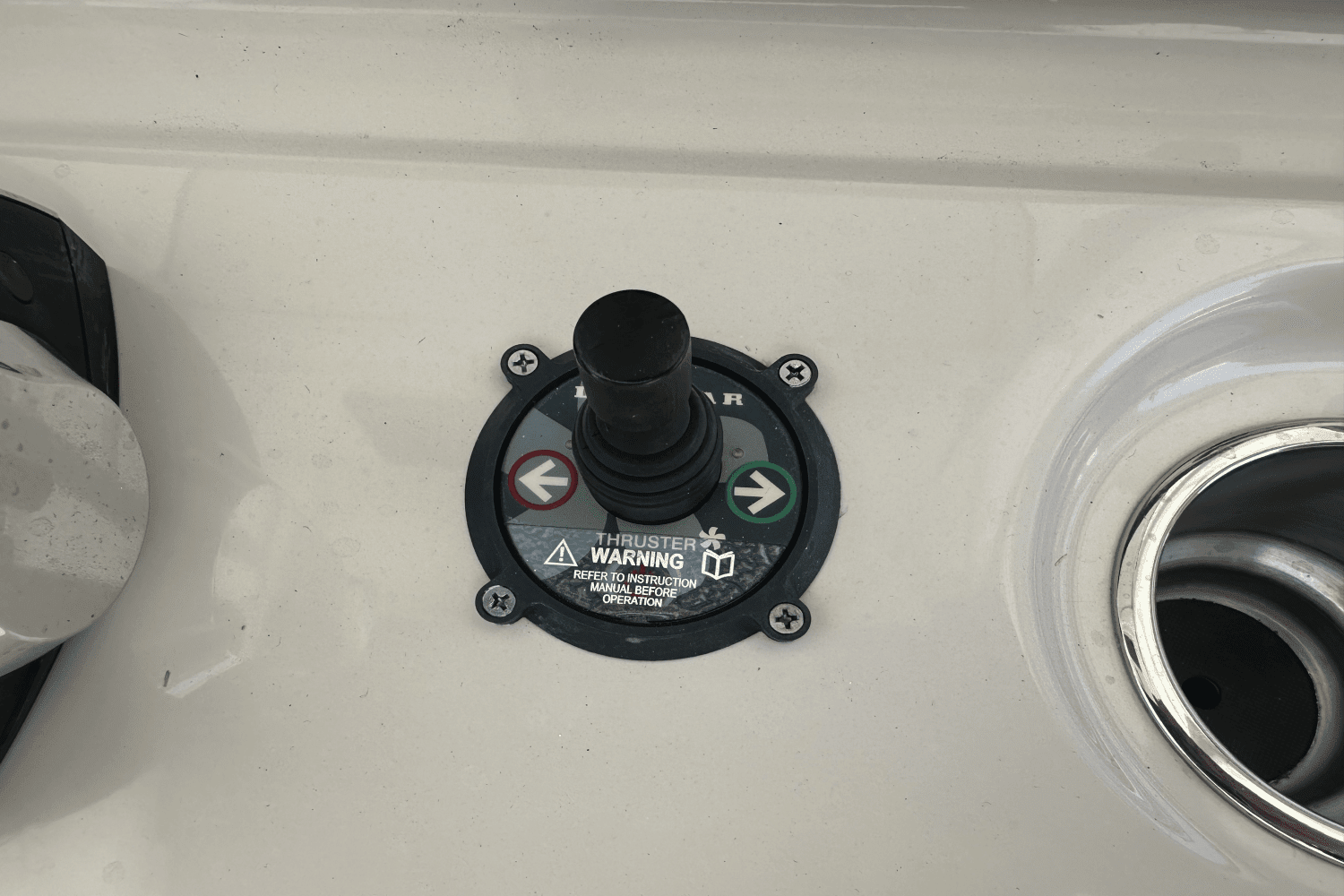 2018 Boston Whaler 330 Outrage Image Thumbnail #17