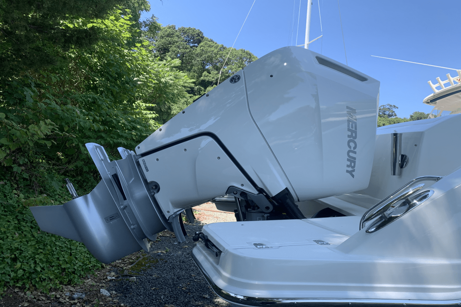 2025 Boston Whaler 320 Vantage Image Thumbnail #8