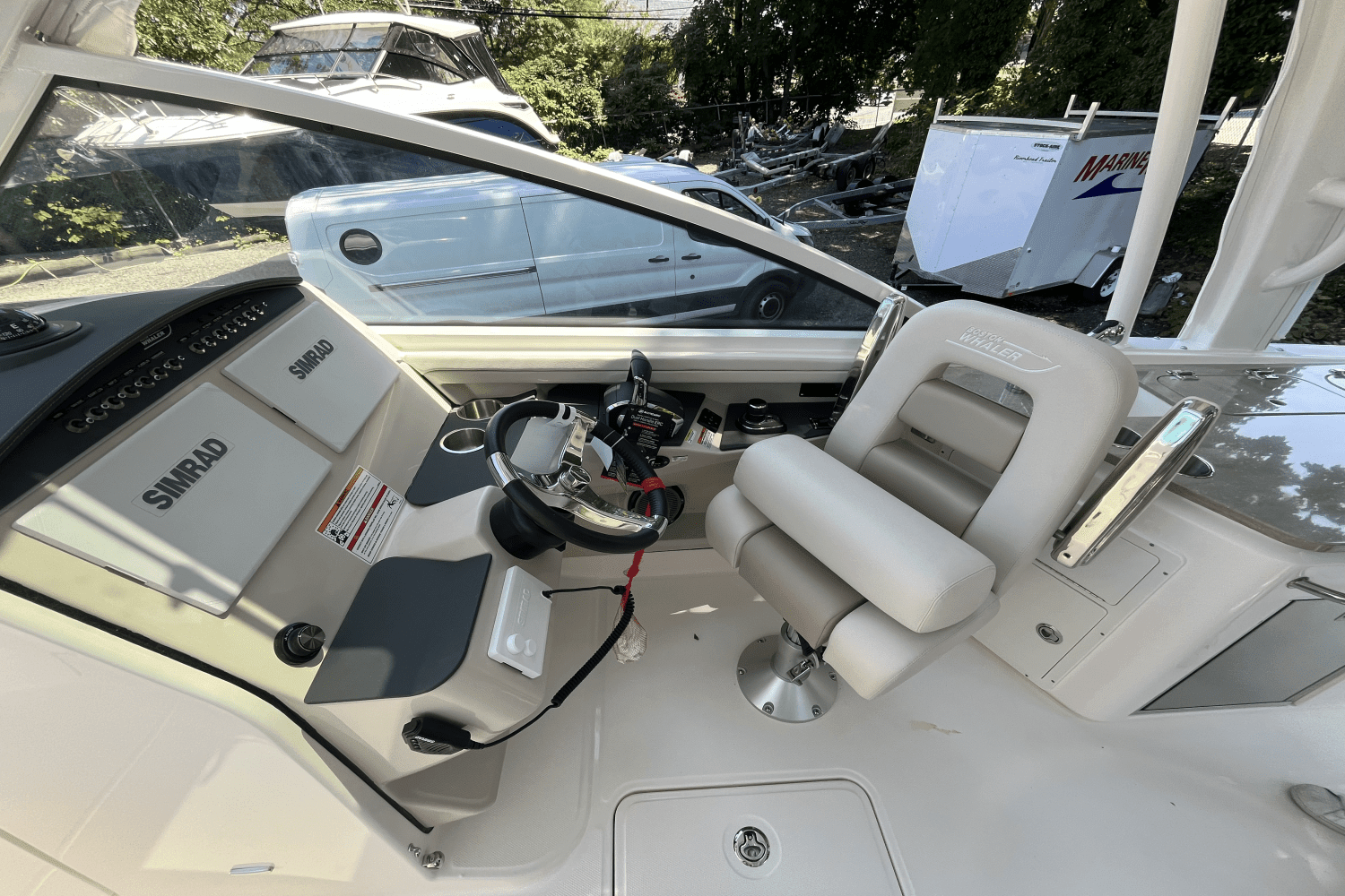 2025 Boston Whaler 320 Vantage Image Thumbnail #22