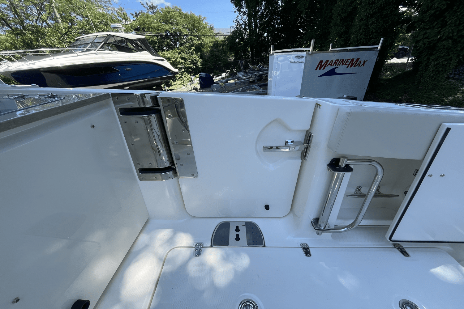 2025 Boston Whaler 320 Vantage Image Thumbnail #13