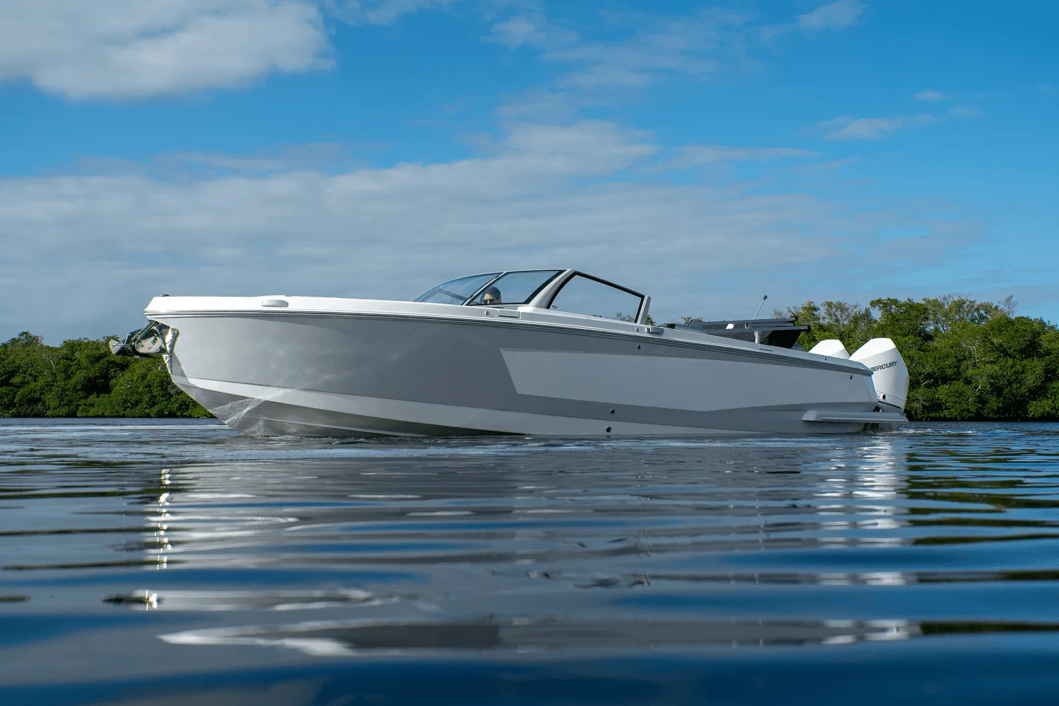 2025 Aviara AV28 Outboard Image Thumbnail #4