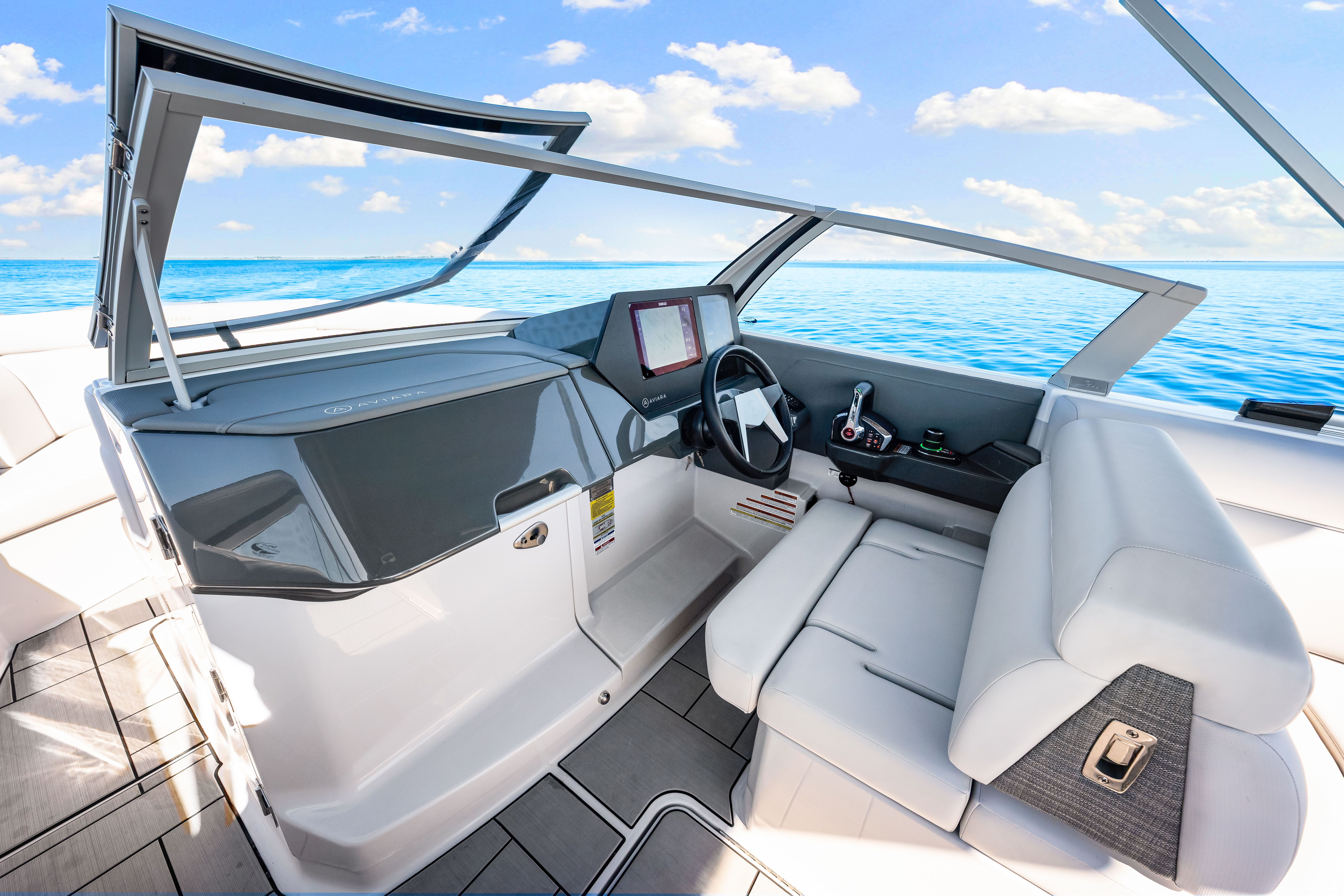 2025 Aviara AV28 Outboard Image Thumbnail #27