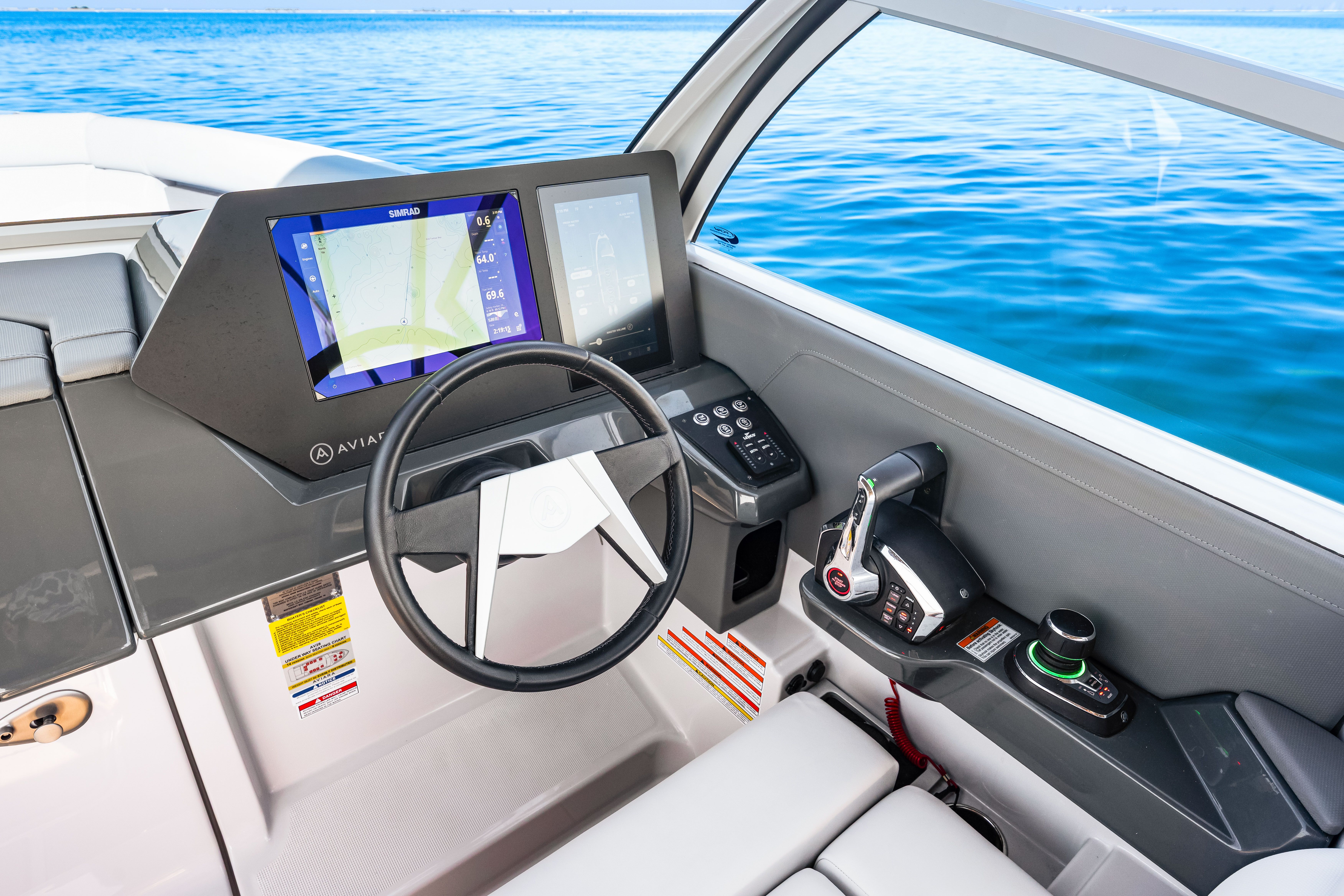 2025 Aviara AV28 Outboard Image Thumbnail #28