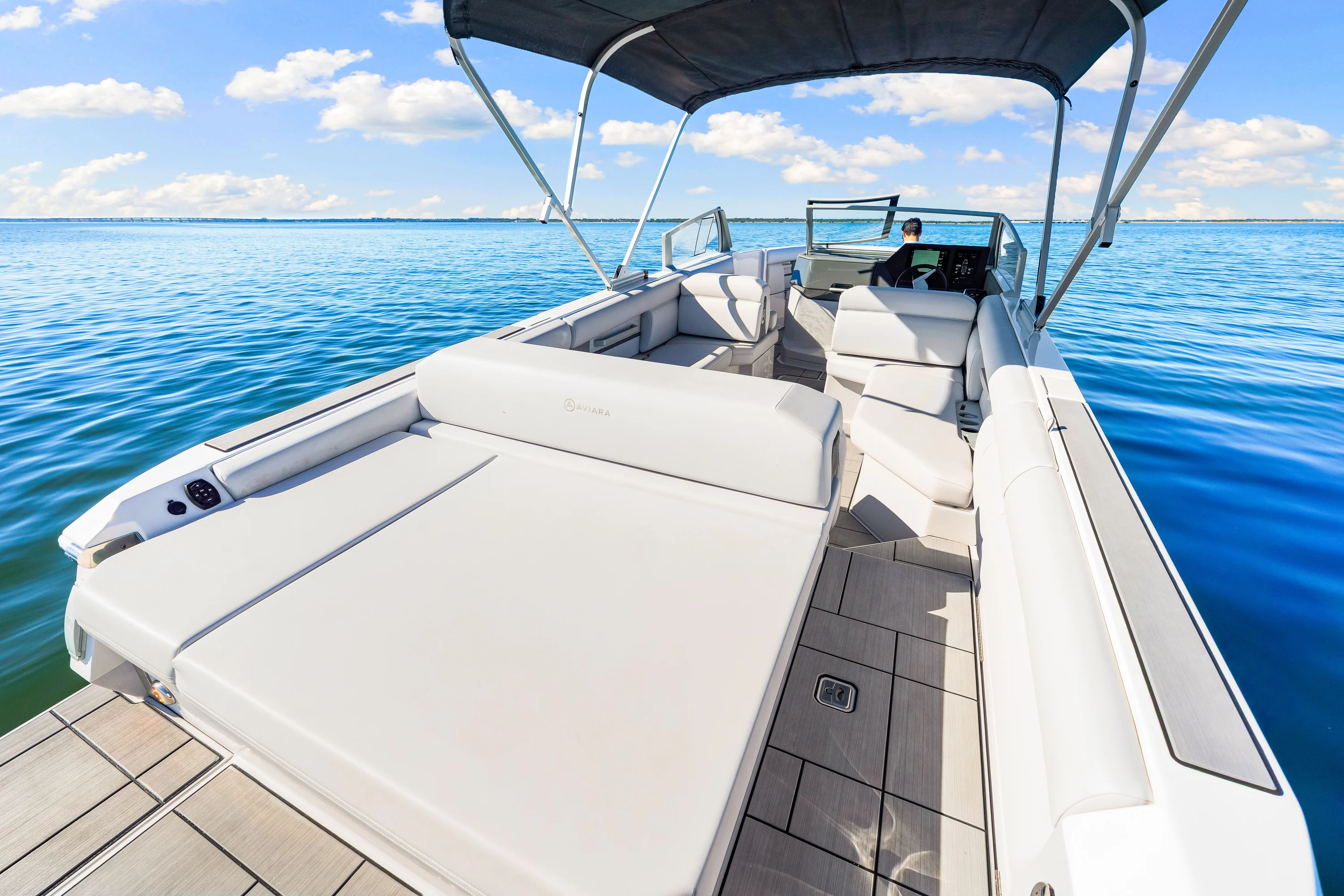 2025 Aviara AV28 Outboard Image Thumbnail #16