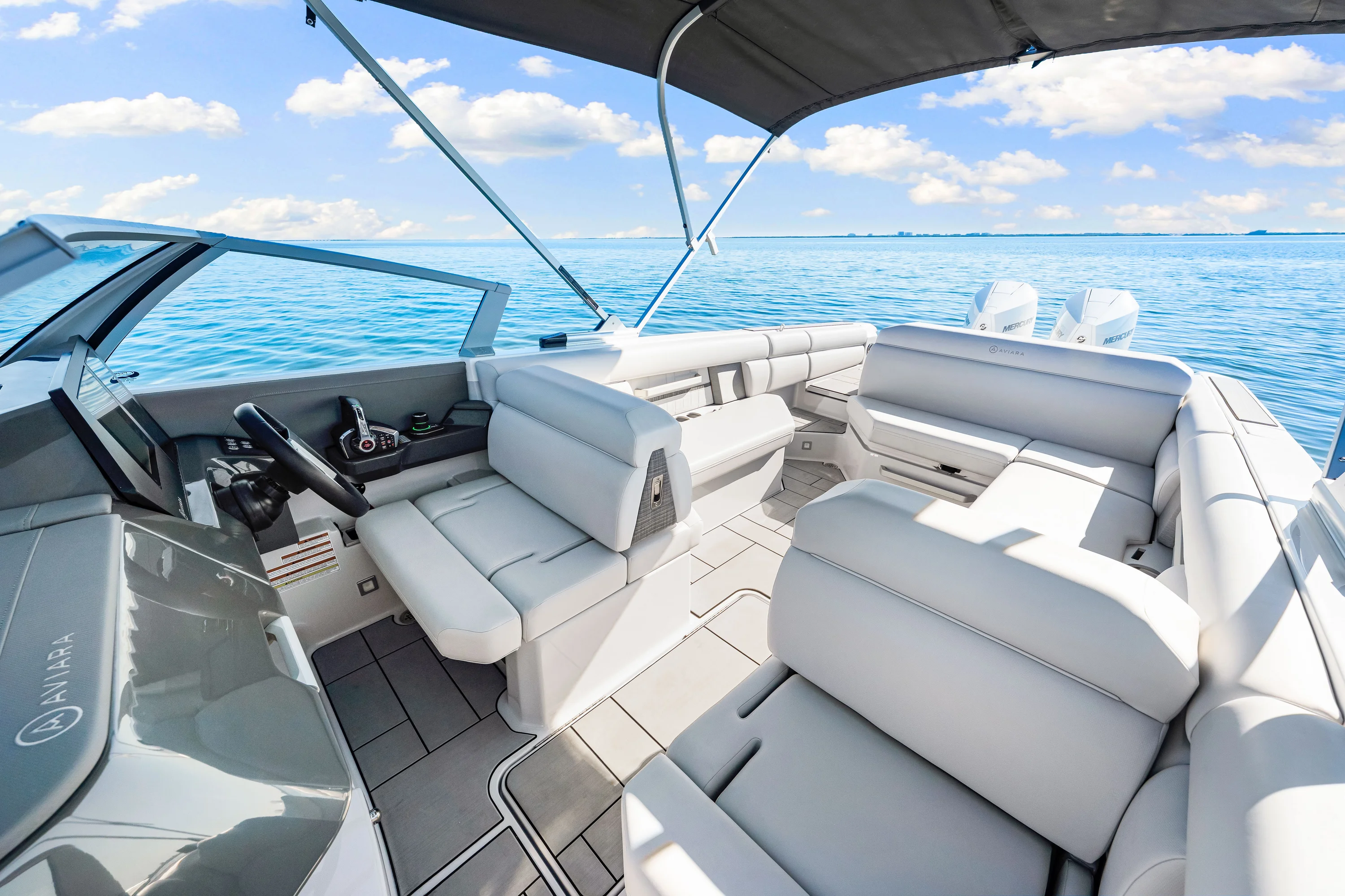 2025 Aviara AV28 Outboard Image Thumbnail #30