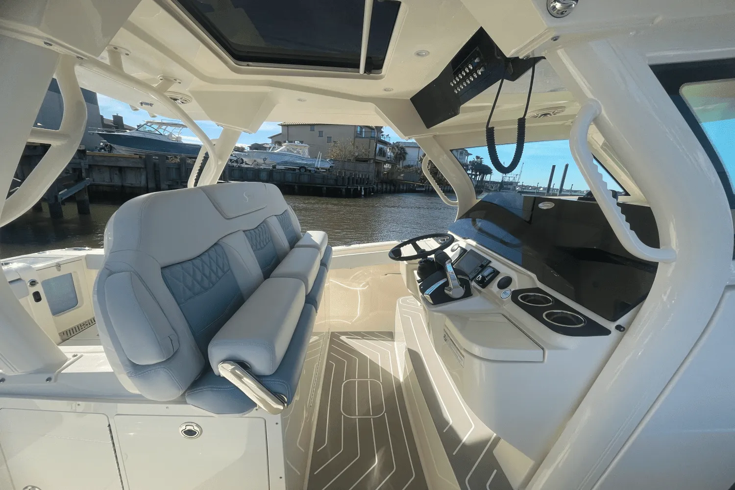 2025 Scout 377 LXF Image Thumbnail #4
