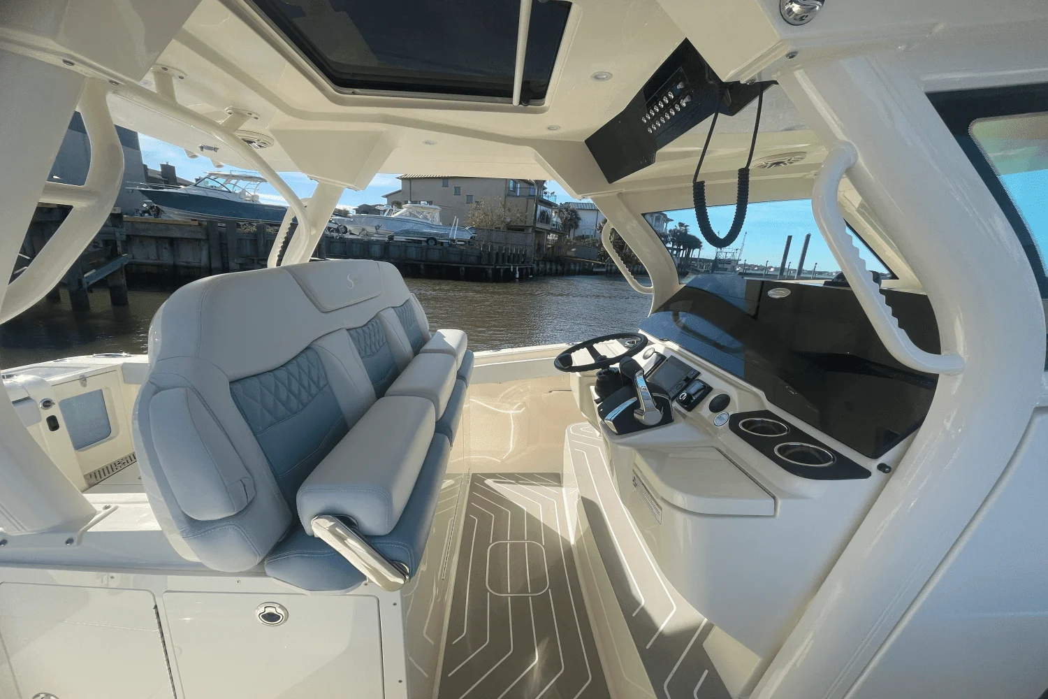 2025 Scout 377 LXF Image Thumbnail #7