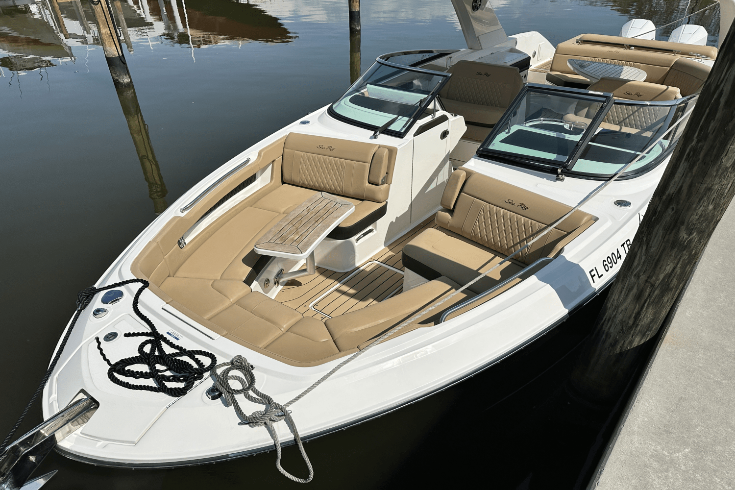 2022 Sea Ray SLX 310 OB Image Thumbnail #10