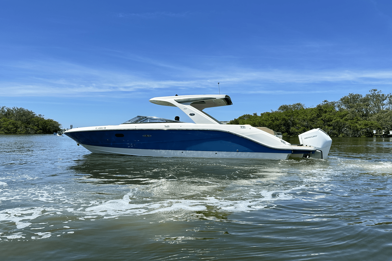2022 Sea Ray SLX 310 OB Image Thumbnail #1