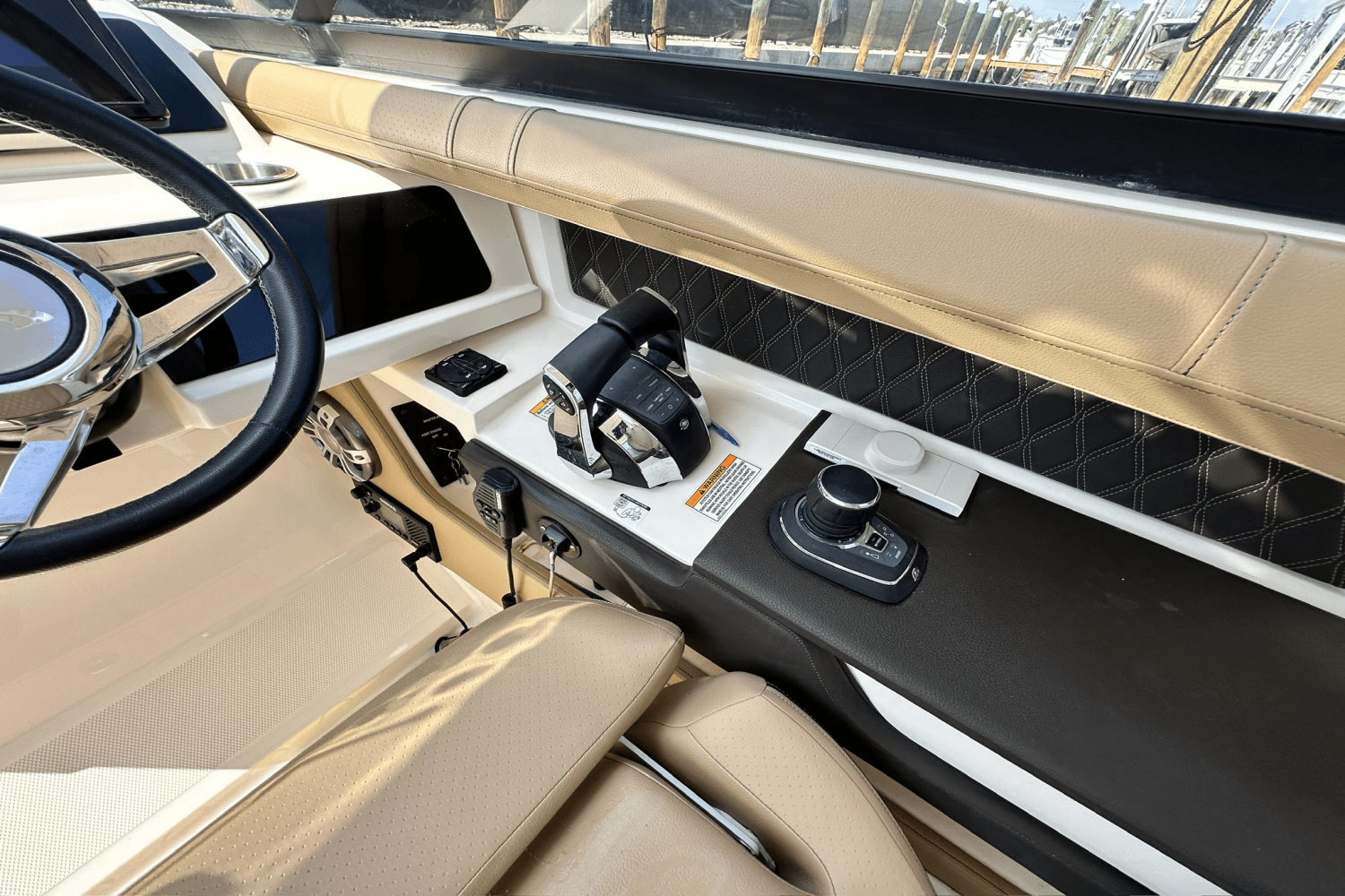 2022 Sea Ray SLX 310 OB Image Thumbnail #34
