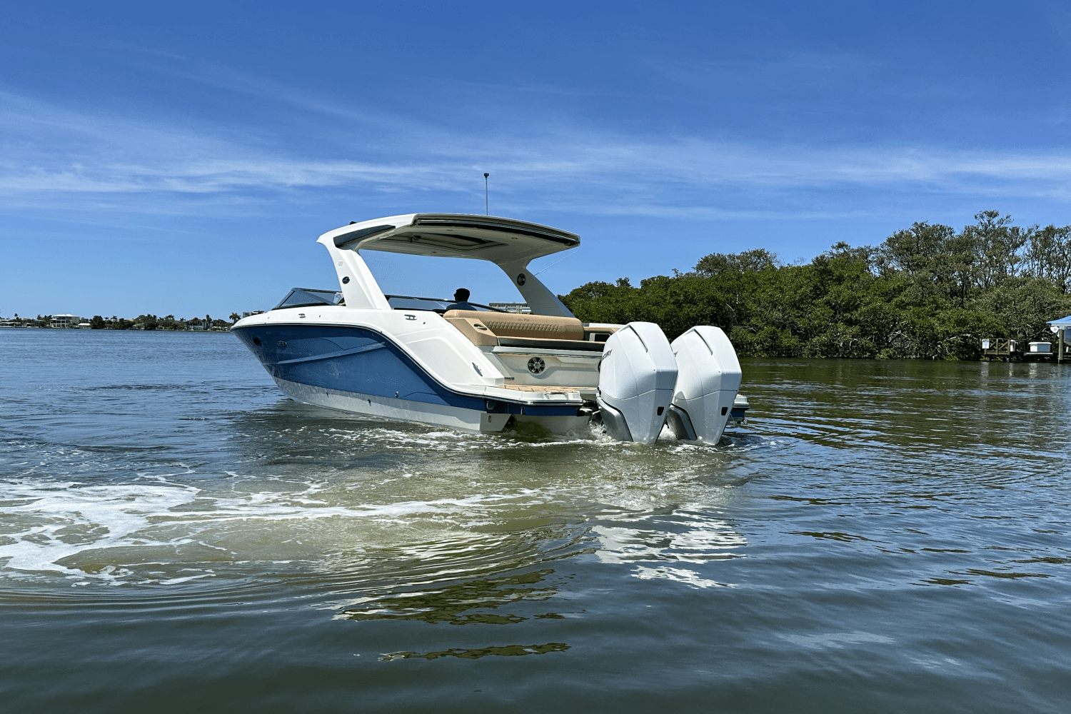 2022 Sea Ray SLX 310 OB Image Thumbnail #9