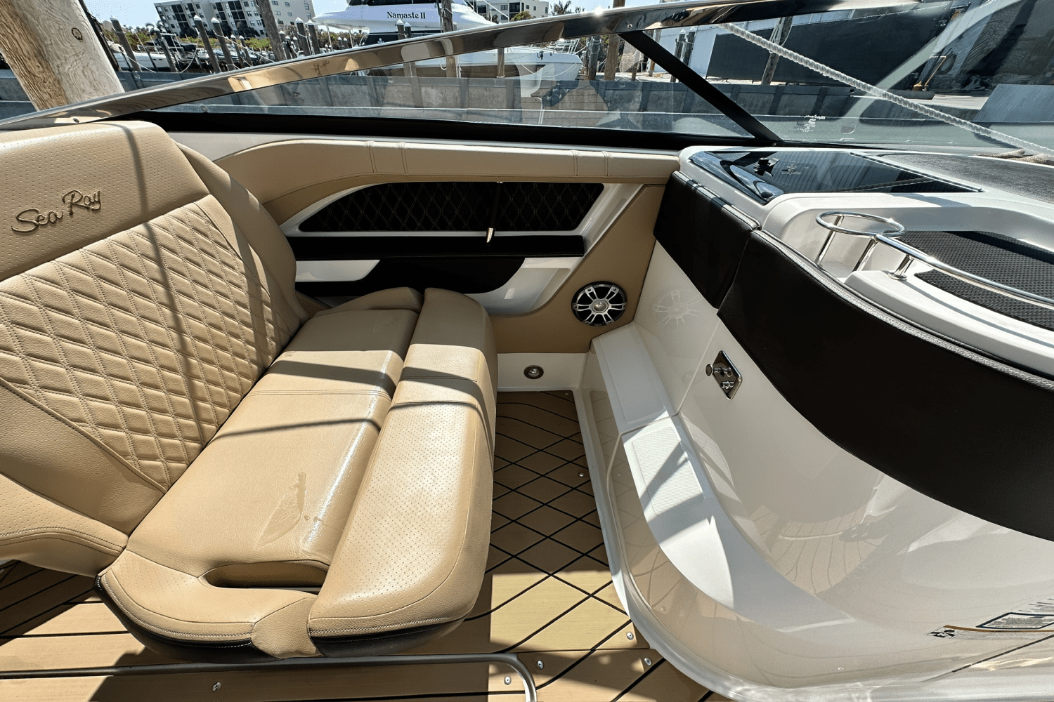 2022 Sea Ray SLX 310 OB Image Thumbnail #29