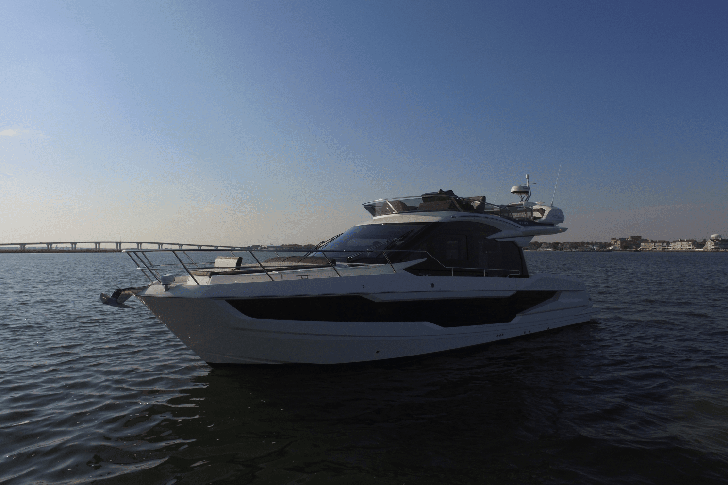 2024 Galeon 400 FLY Image Thumbnail #6