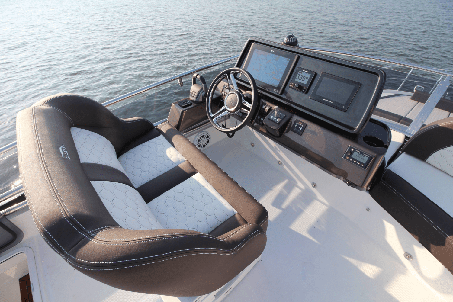 2024 Galeon 400 FLY Image Thumbnail #43