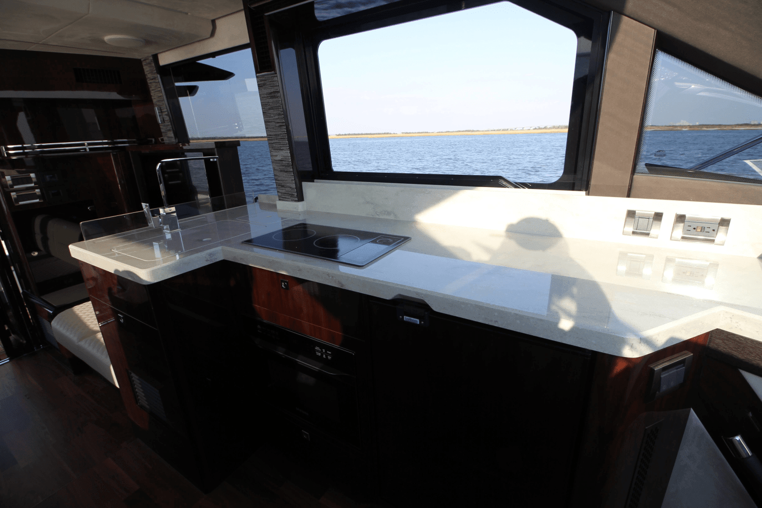 2024 Galeon 400 FLY Image Thumbnail #57