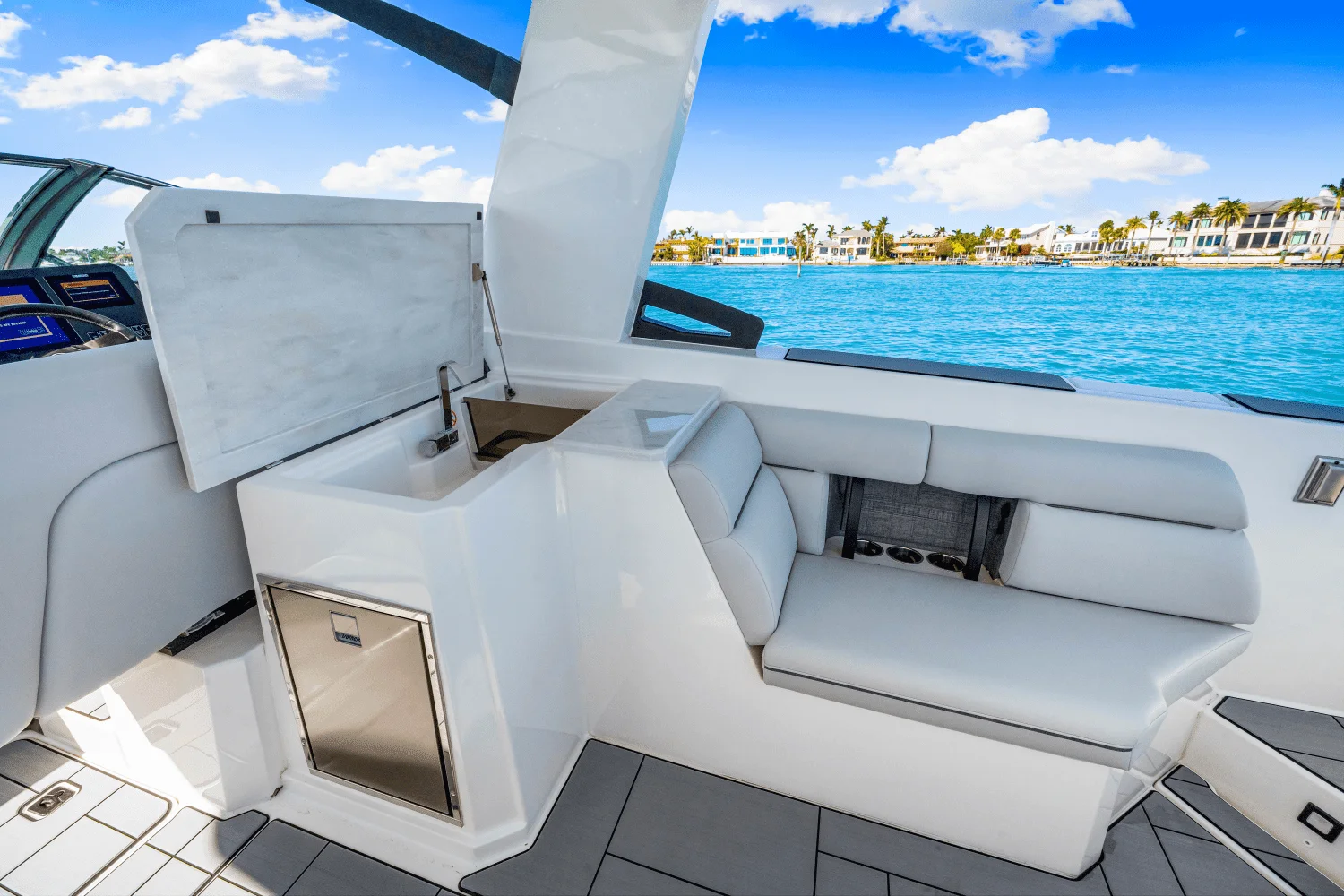 2025 Aviara AV36 Outboard Image Thumbnail #60