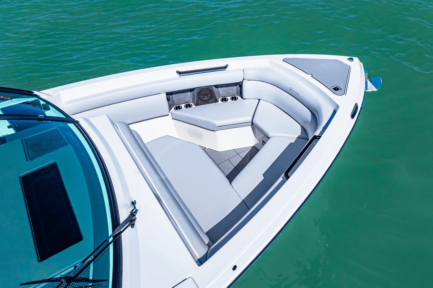 2025 Aviara AV36 Outboard Image Thumbnail #16