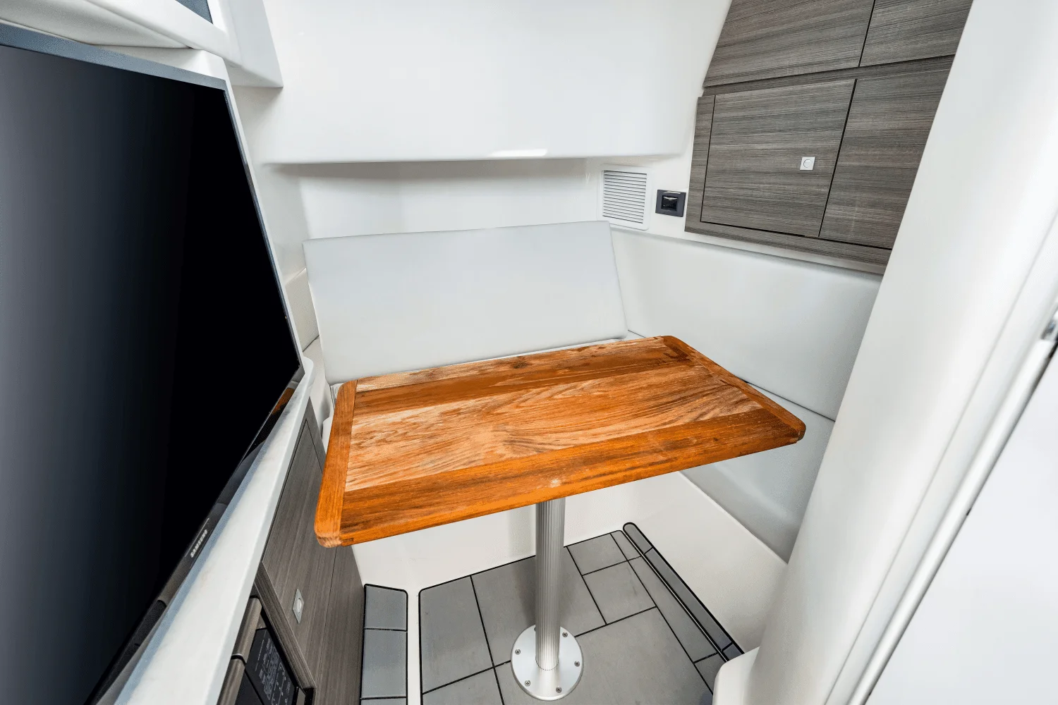 2025 Aviara AV36 Outboard Image Thumbnail #75