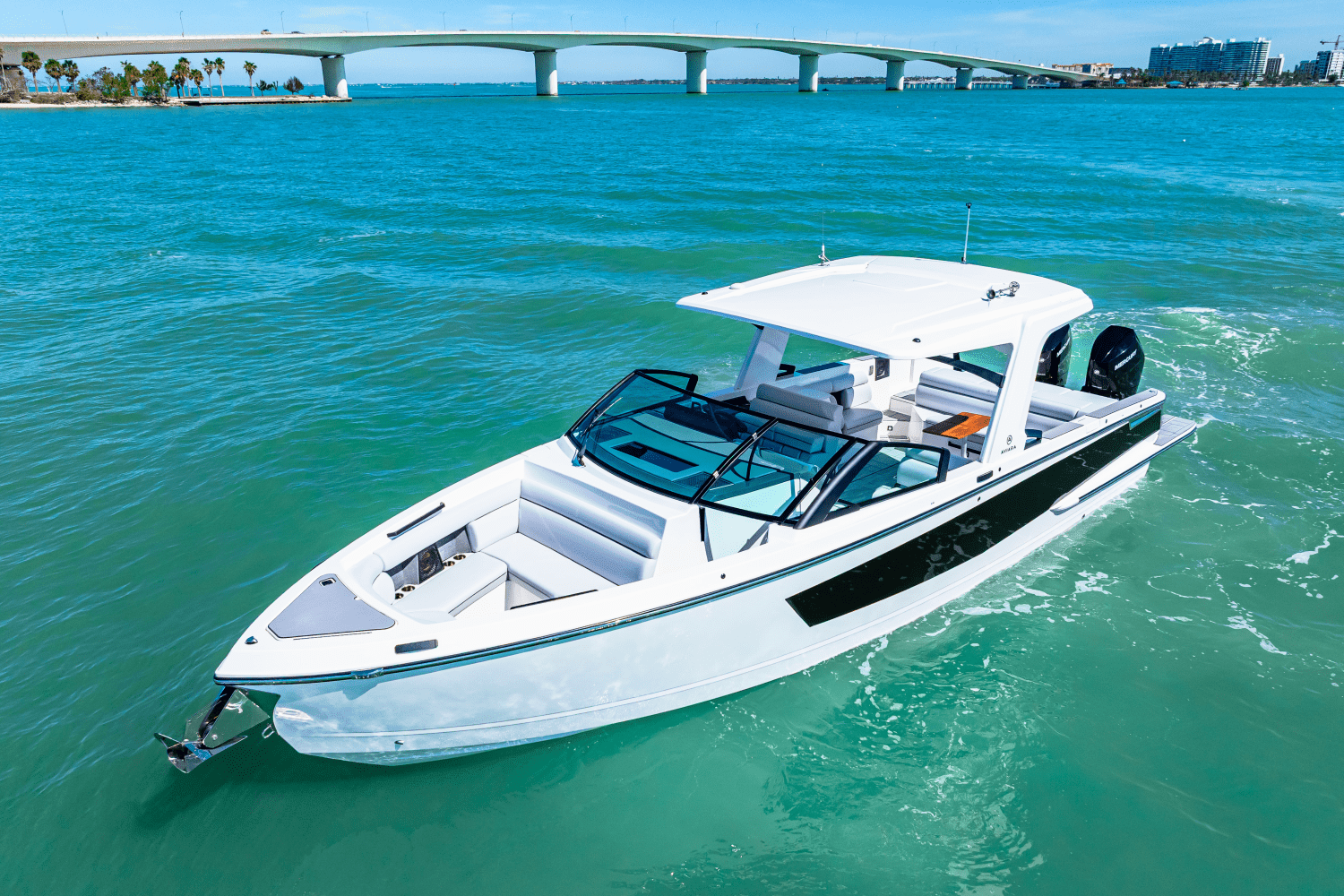 2025 Aviara AV36 Outboard Image Thumbnail #3