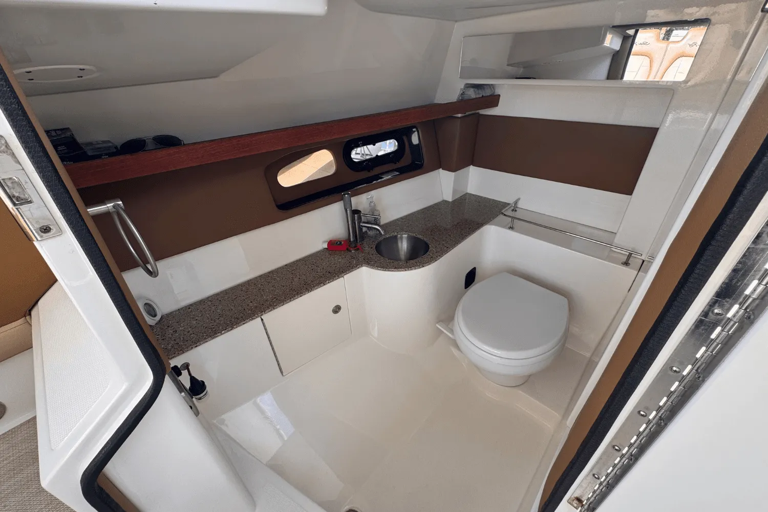 2015 Sea Ray 350 SLX Image Thumbnail #14