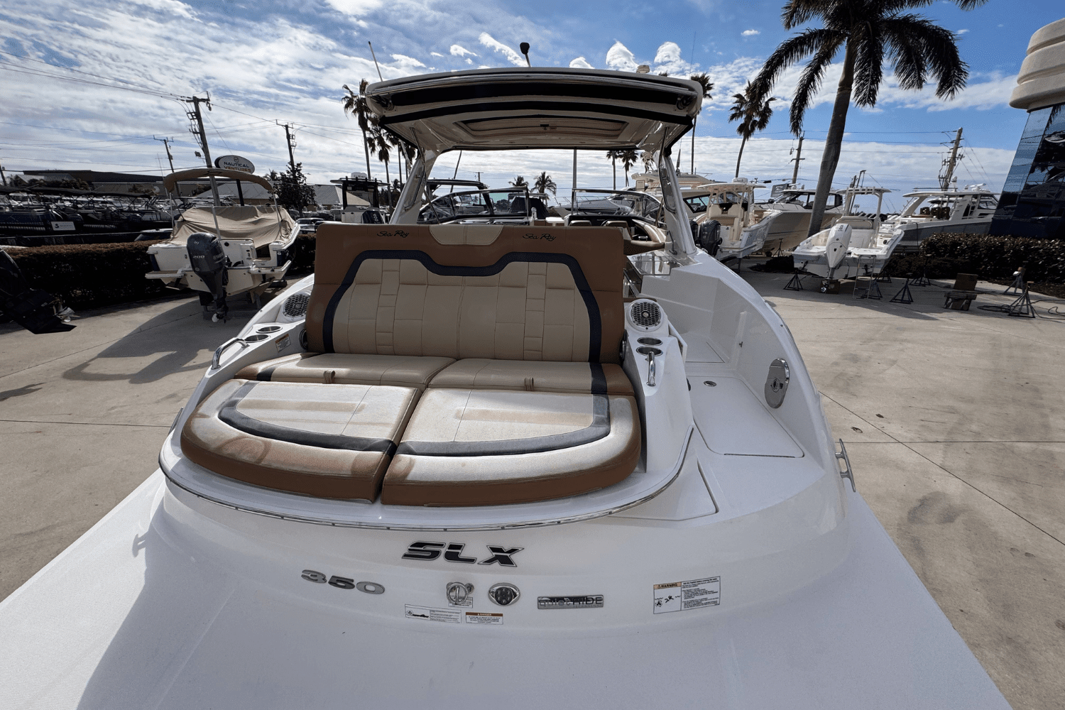 2015 Sea Ray 350 SLX Image Thumbnail #6