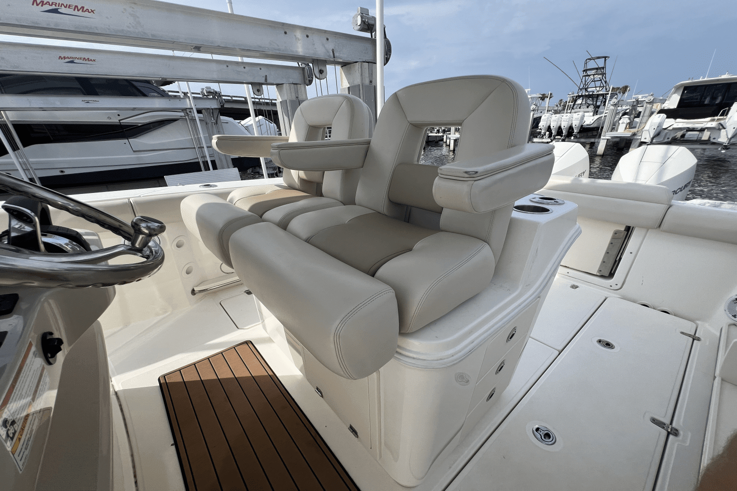 2019 Boston Whaler 280 OUTRAGE Image Thumbnail #44