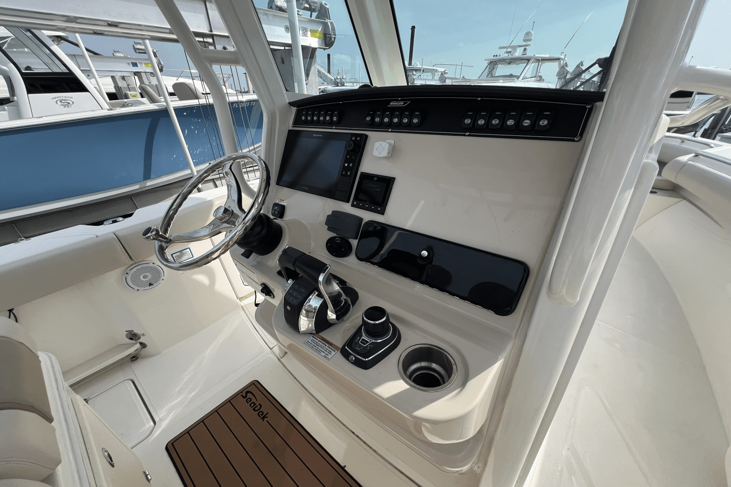 2019 Boston Whaler 280 OUTRAGE Image Thumbnail #35