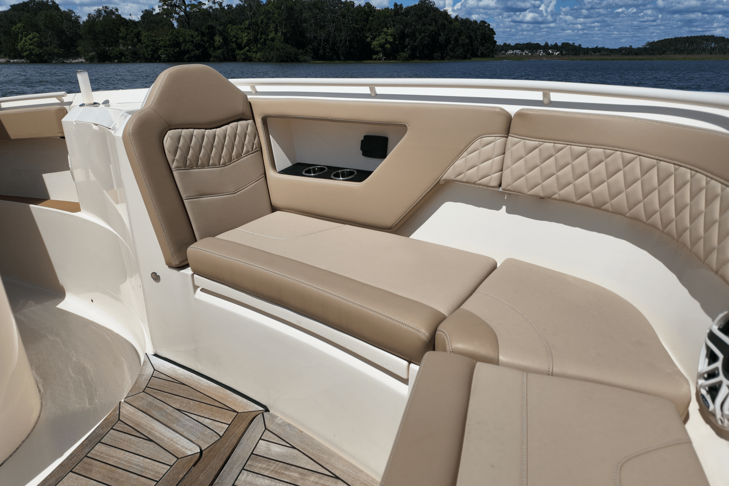 2025 Scout 377 LXF Image Thumbnail #16