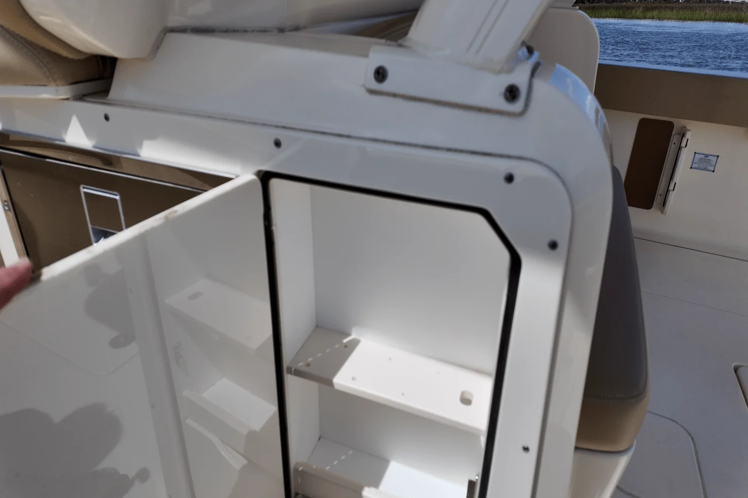 2025 Scout 377 LXF Image Thumbnail #38