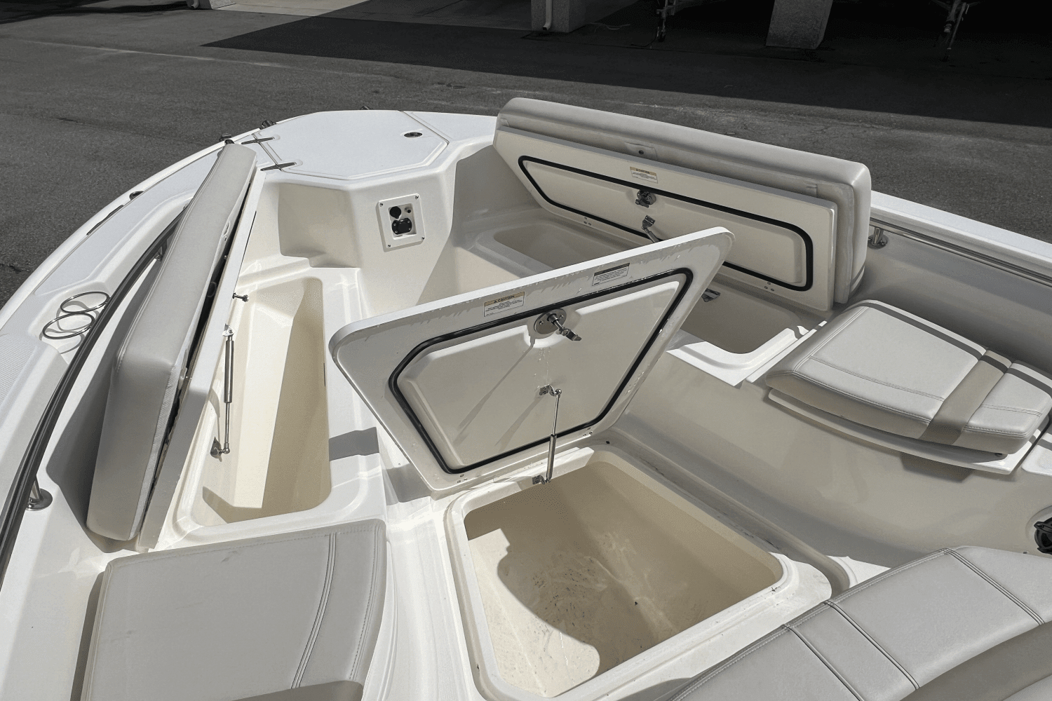 2024 Boston Whaler 280 Dauntless Image Thumbnail #4