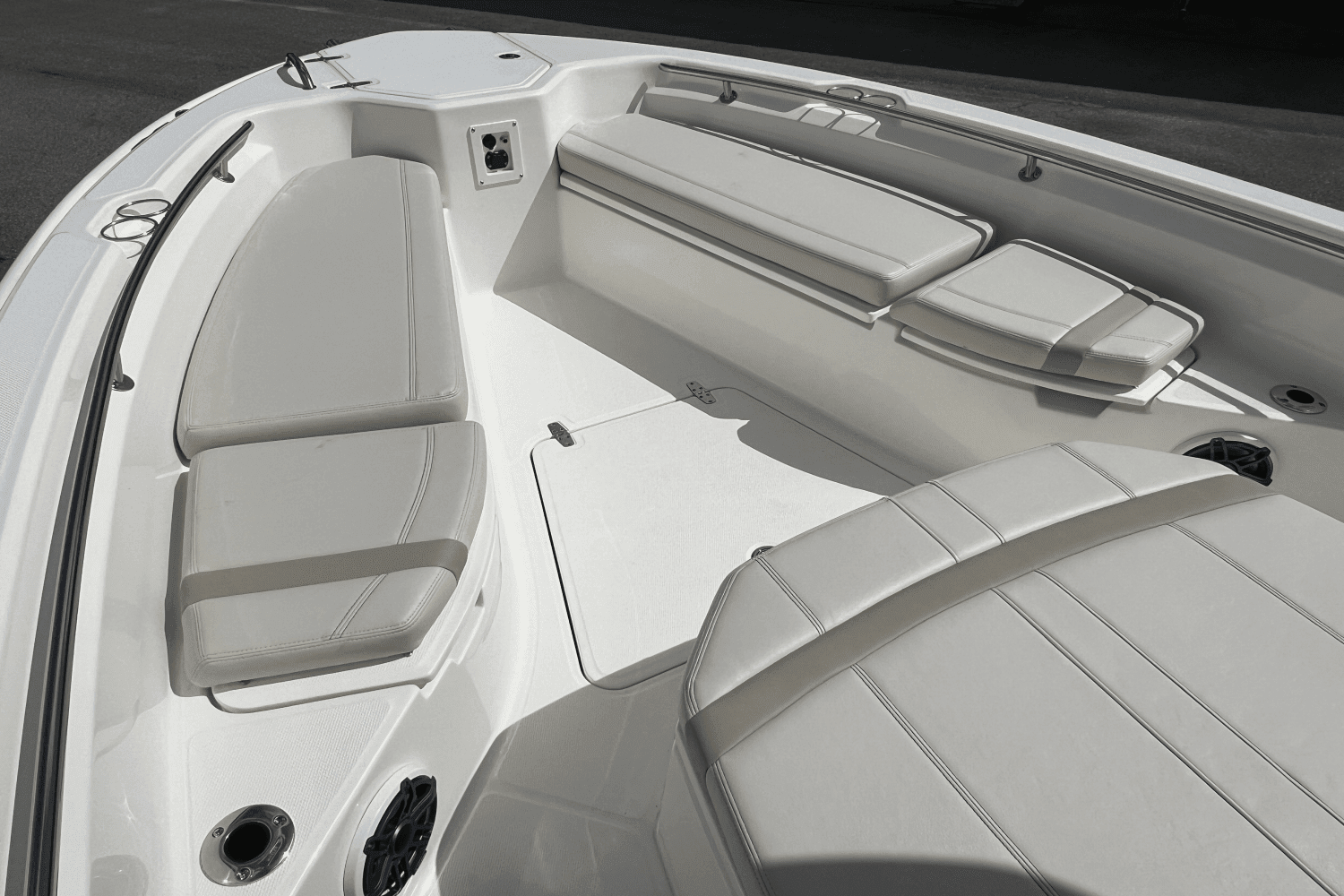 2024 Boston Whaler 280 Dauntless Image Thumbnail #2