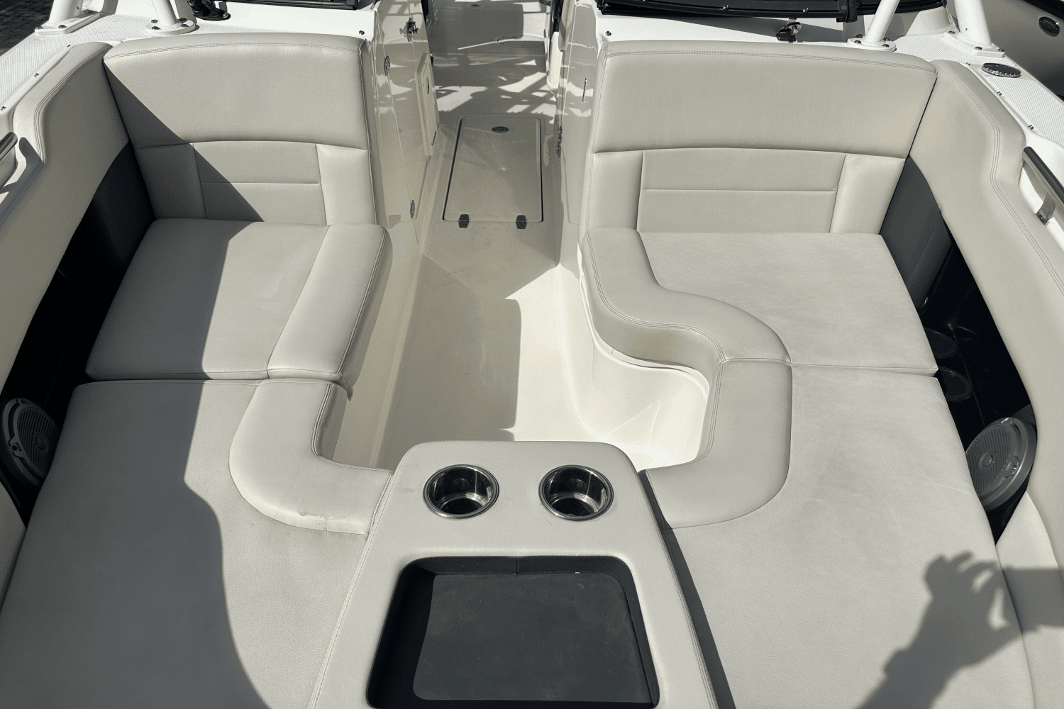 2016 Boston Whaler 270 VANTAGE Image Thumbnail #11