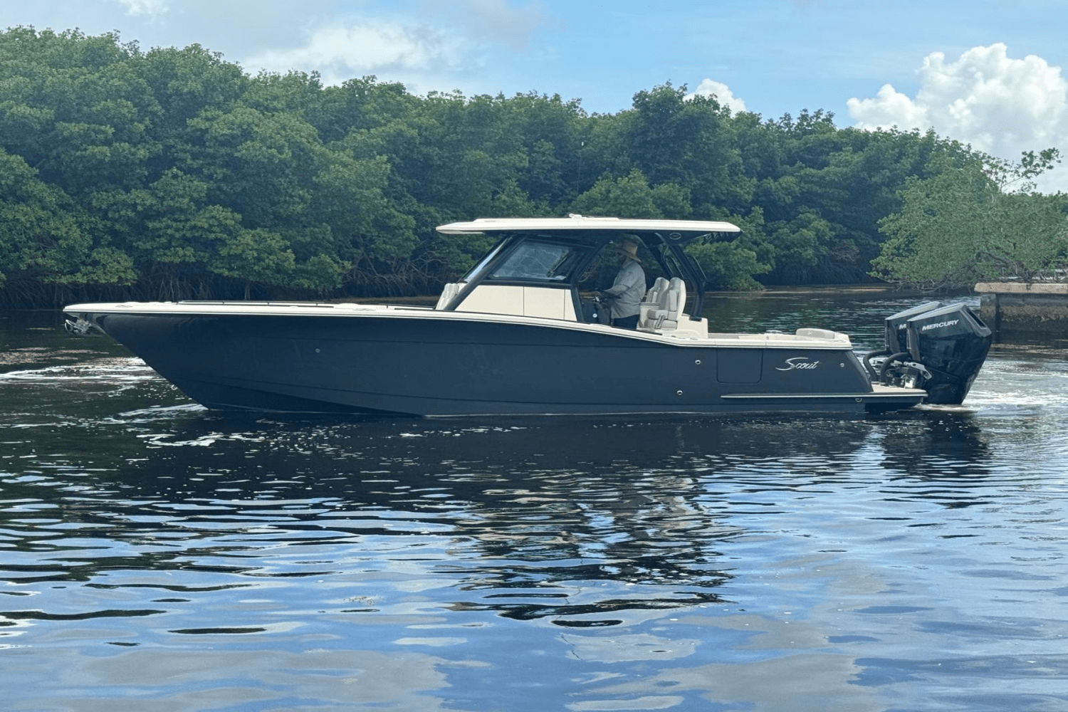 2025 Scout 330 LXF Image Thumbnail #2