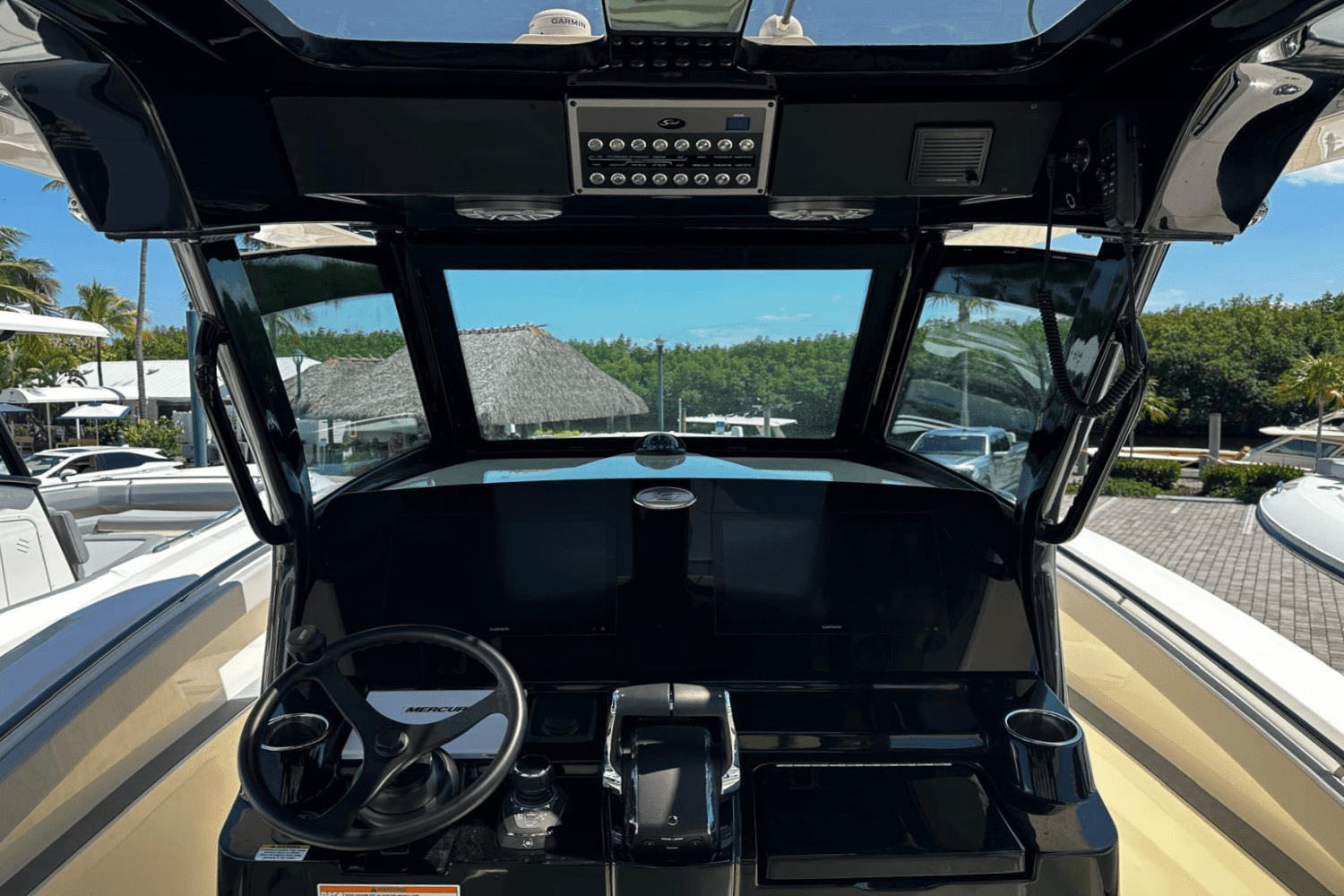 2025 Scout 330 LXF Image Thumbnail #20