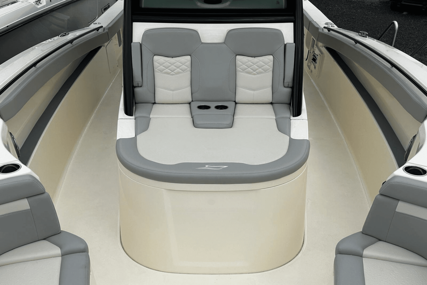 2025 Scout 330 LXF Image Thumbnail #11