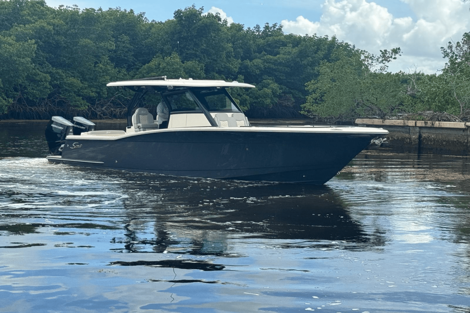 2025 Scout 330 LXF Image Thumbnail #4