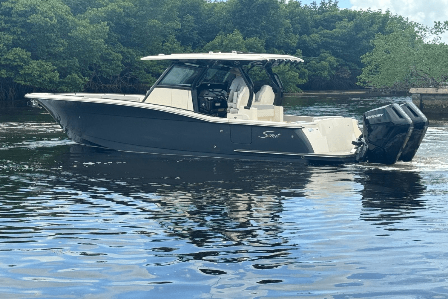 2025 Scout 330 LXF Image Thumbnail #9