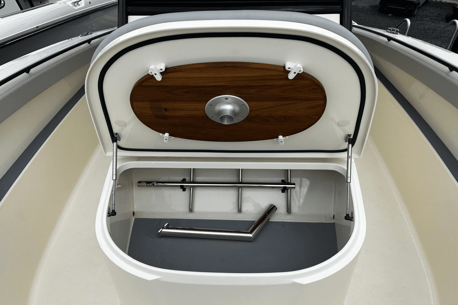 2025 Scout 330 LXF Image Thumbnail #12