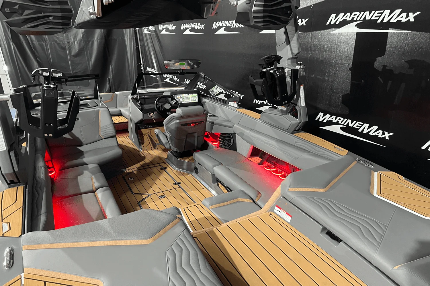 2025 Nautique Super Air G23 Image Thumbnail #7