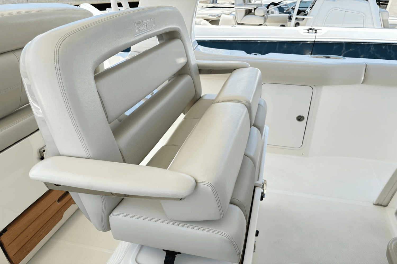 2019 Boston Whaler 350 Realm Image Thumbnail #25