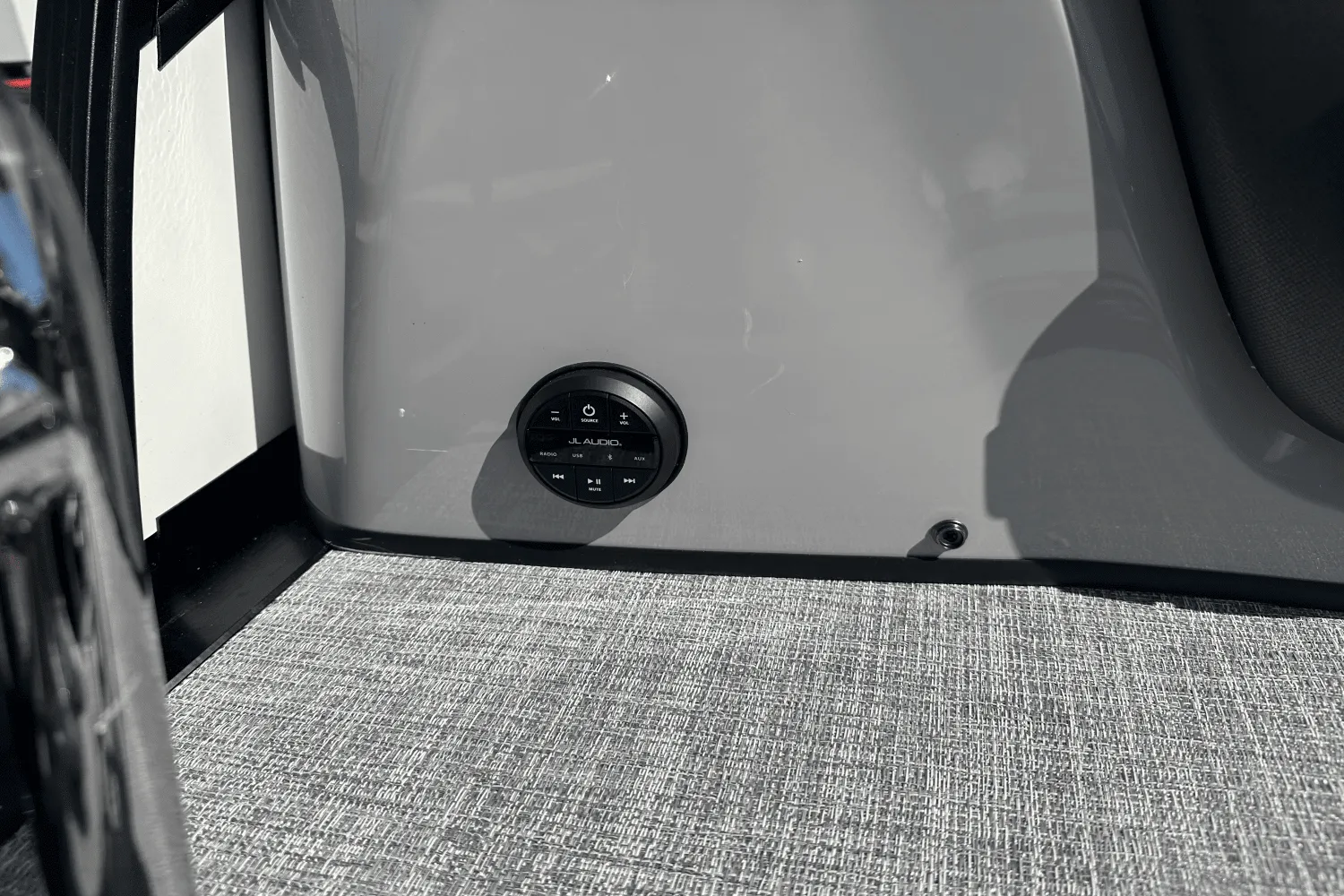 2025 Harris 230 Solstice Image Thumbnail #10