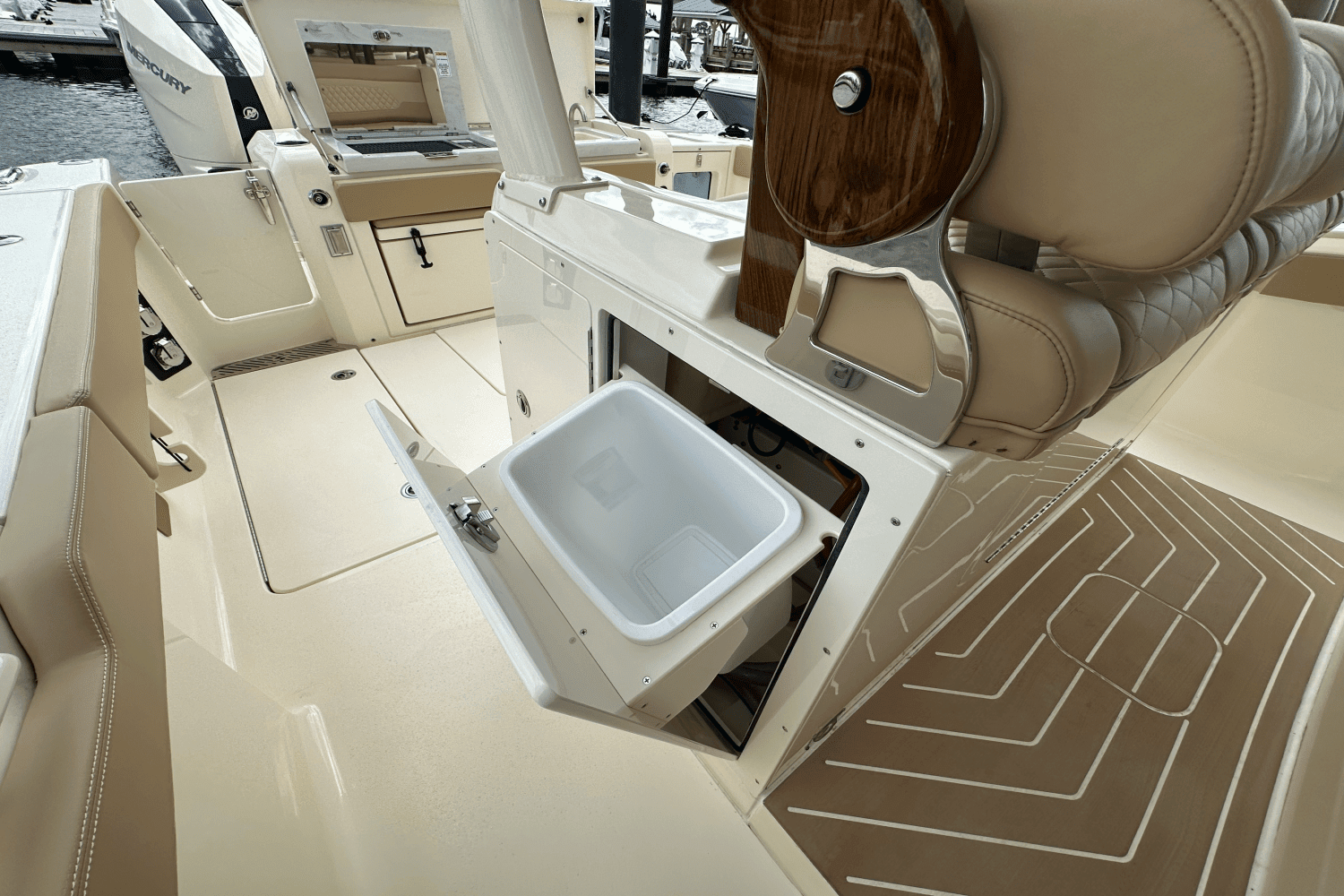 2025 Scout 377 LXF Image Thumbnail #32