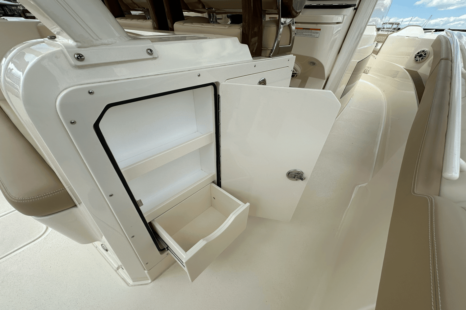 2025 Scout 377 LXF Image Thumbnail #33