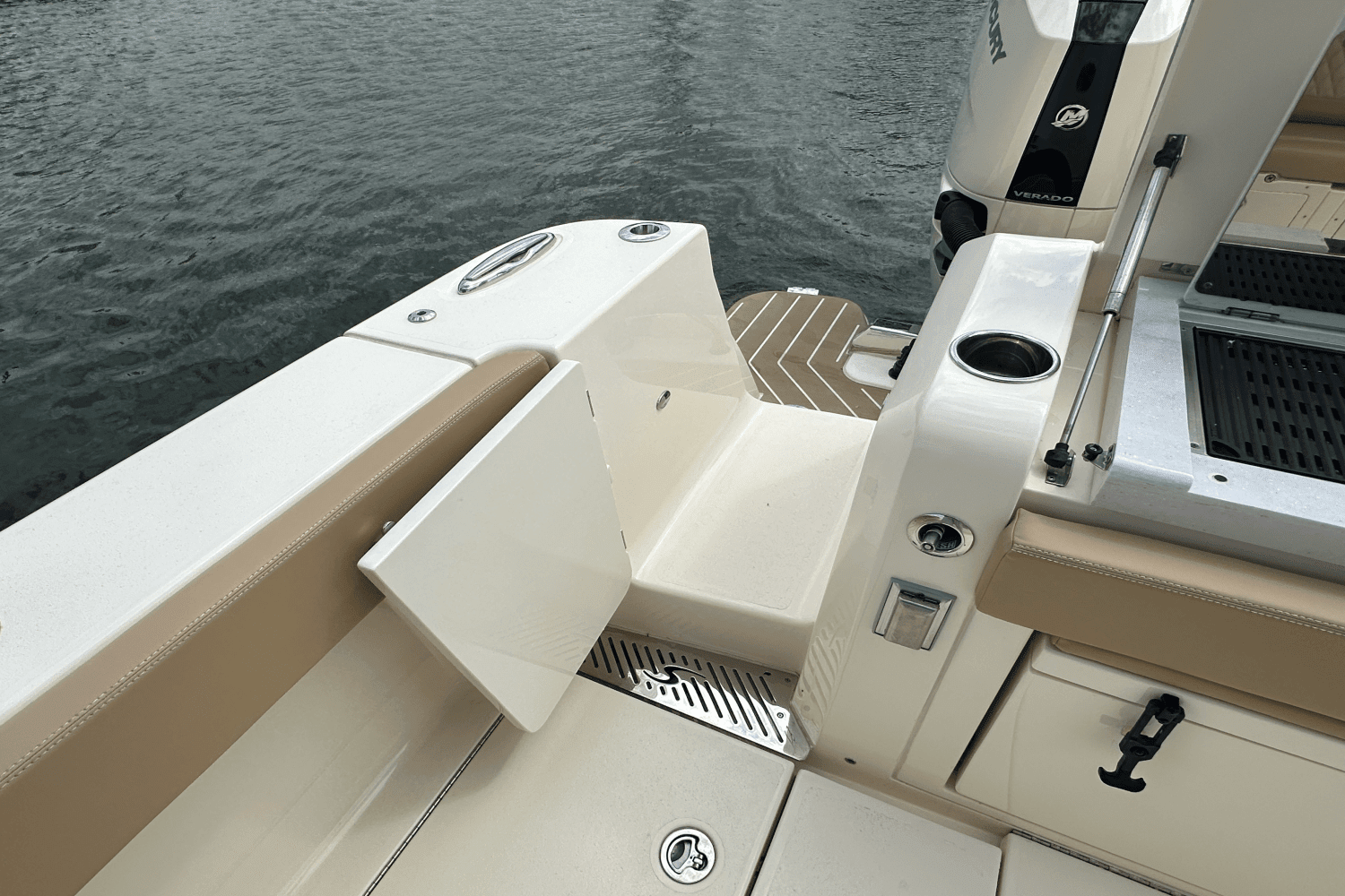 2025 Scout 377 LXF Image Thumbnail #12