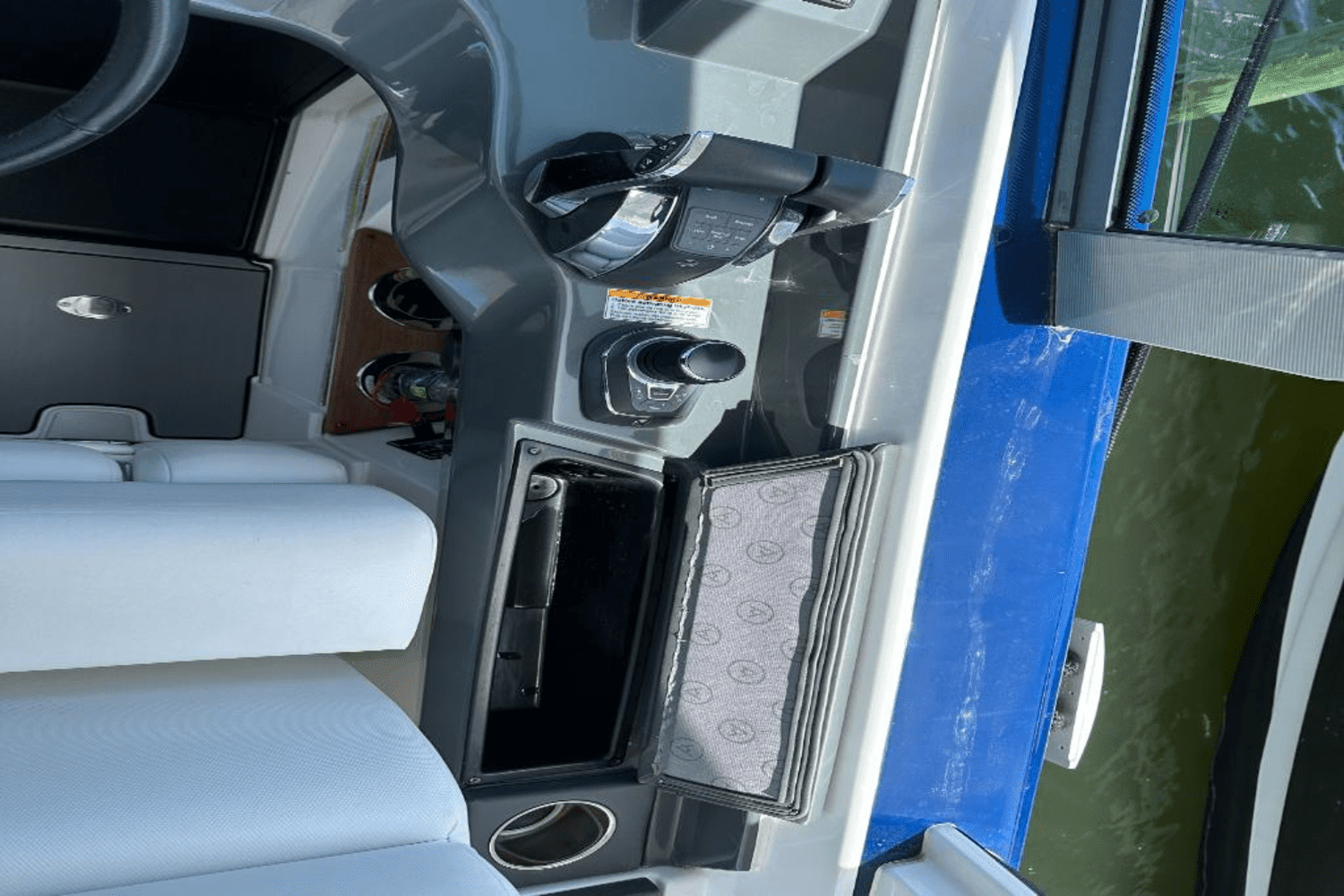 2022 Aviara AV36 Outboard Image Thumbnail #31