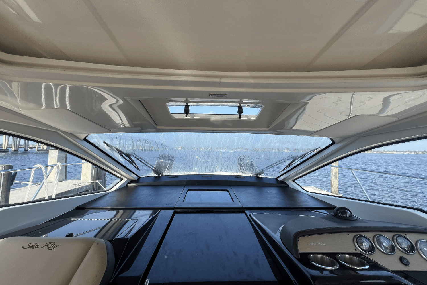 2018 Sea Ray 350 COUPE Image Thumbnail #29